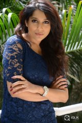 Rashmi Gautam Interview About Guntur Talkies